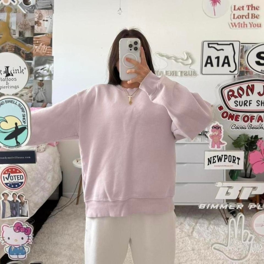 purplish pink aritzia crewneck sweatshirt - Picture 5 of 8
